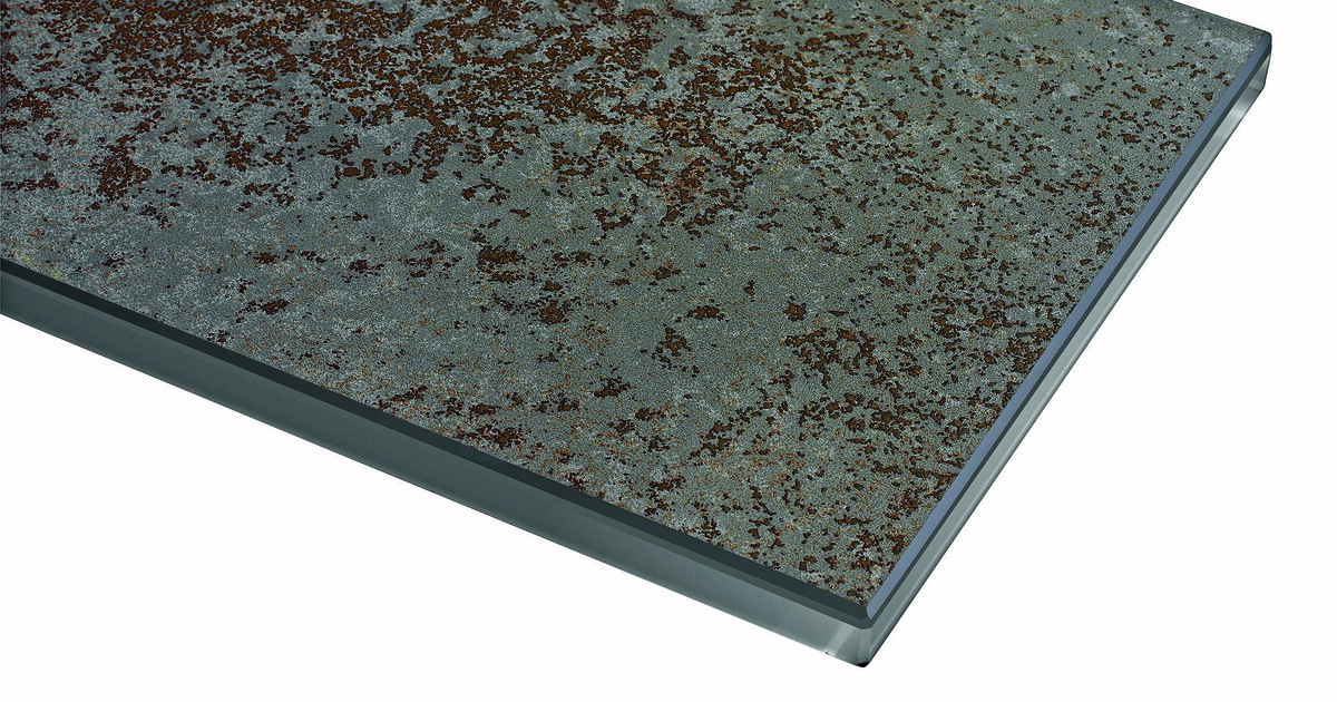 Bewusst robust: Arbeitsplatte aus Porzellankeramik