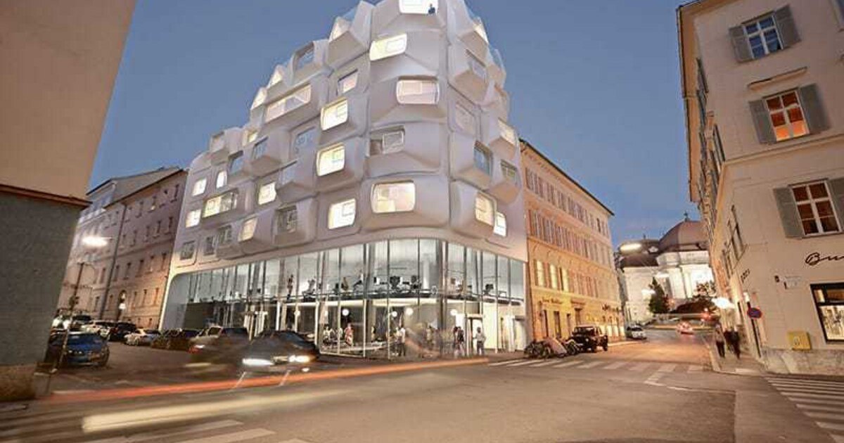 Another friendly Alien is landing