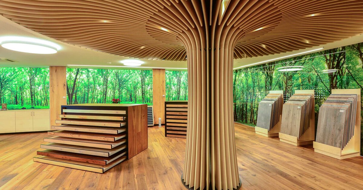 Neuer Frischeis-Schauraum: Holz zum „Begreifen“