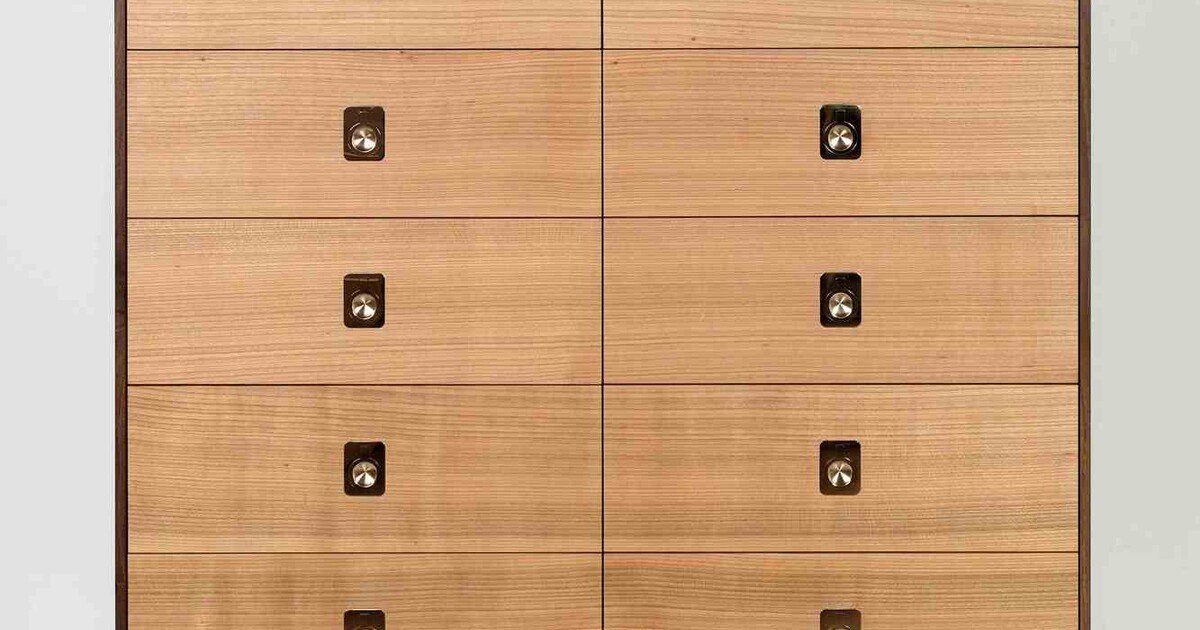 Meisterhaft: Lukas Faustmann gewinnt mit seinem Apothekerschrank den LignoramAward