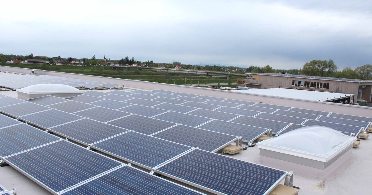 Vom Flachdach zum Photovoltaikdach