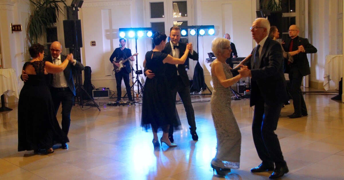 Glasscherb’ndanz: Alles Walzer!