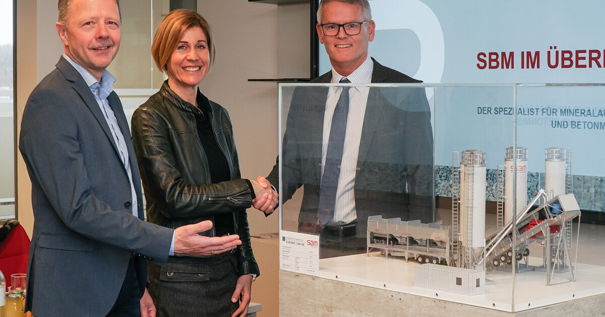 SBM Mineral Processing: Spende an die Berufsschule Freistadt