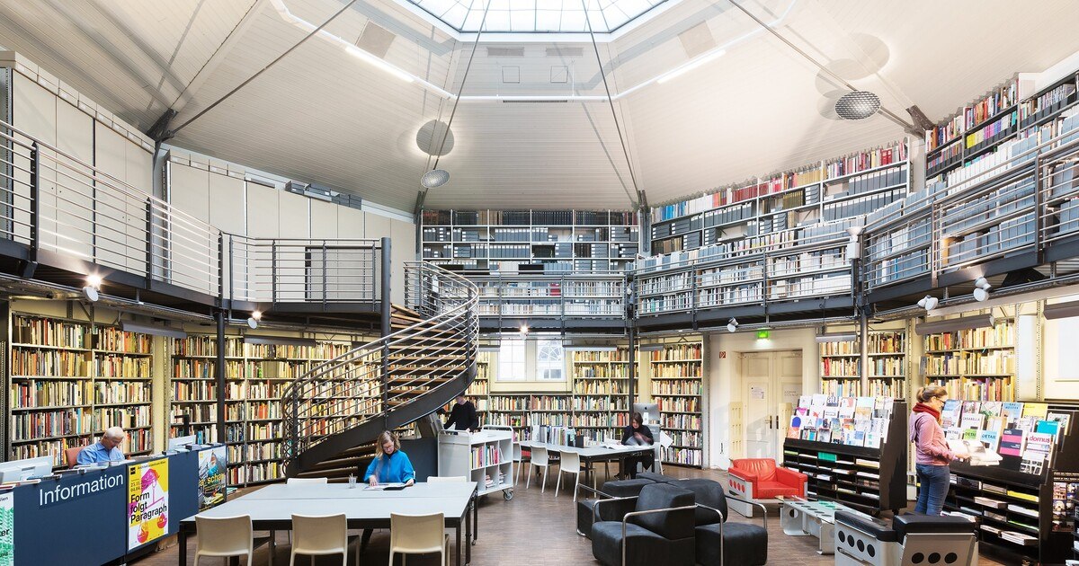 AzW: Dietmar Steiner Bibliothek