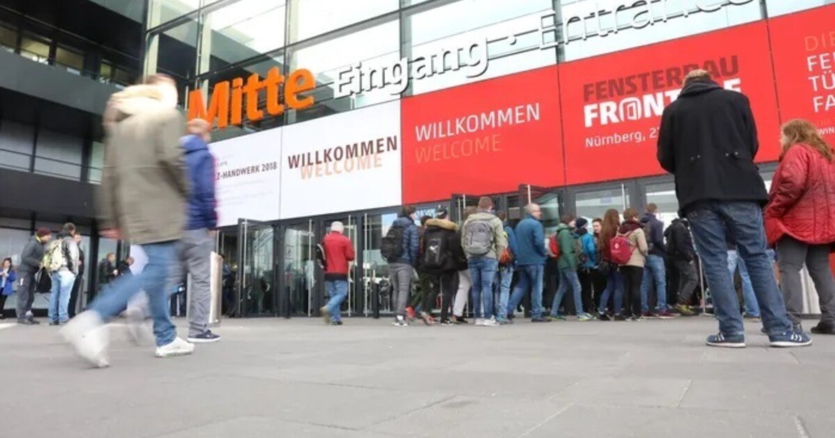 Holz-Handwerk & Fensterbau Frontale verschoben