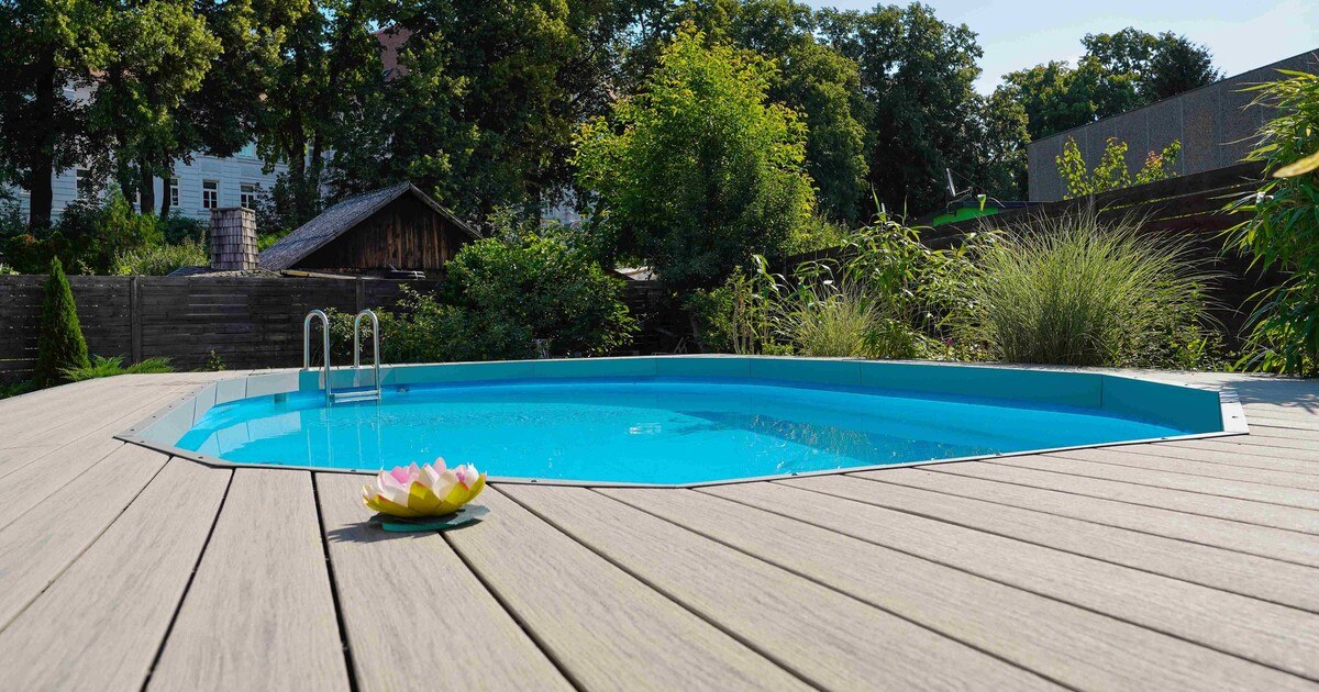 Terrassendielen von Frischeis aus neuem Werkstoff MPC