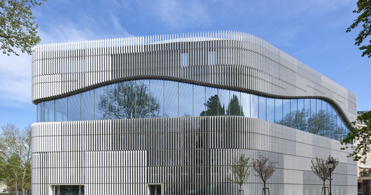 Salzburger Paracelsusbad in neuer Hülle