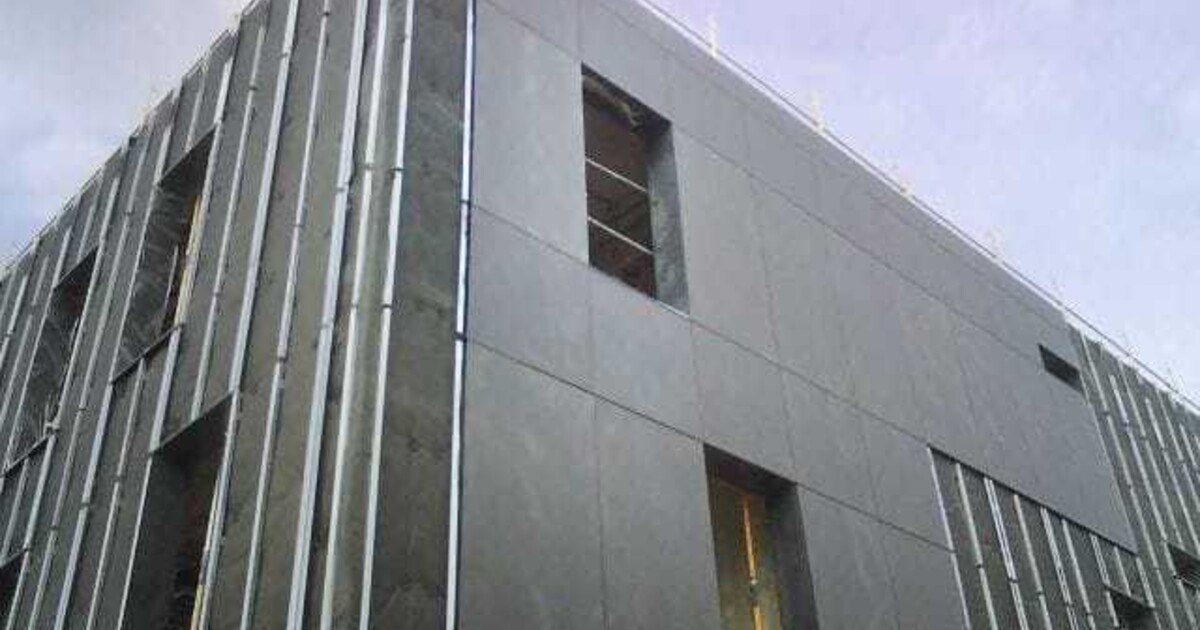 Hüllenlos ist auch keine Lösung