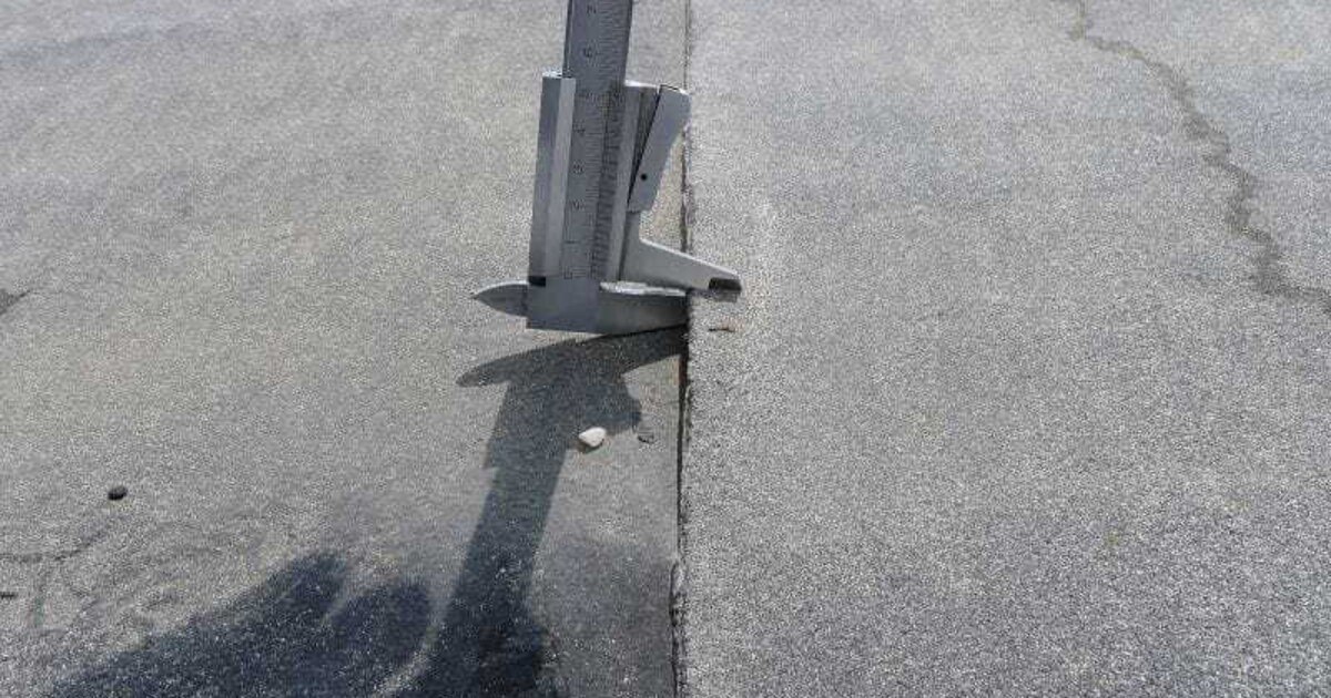 Kontrolle und ­Abnahme von Abdichtungsarbeiten am Flachdach