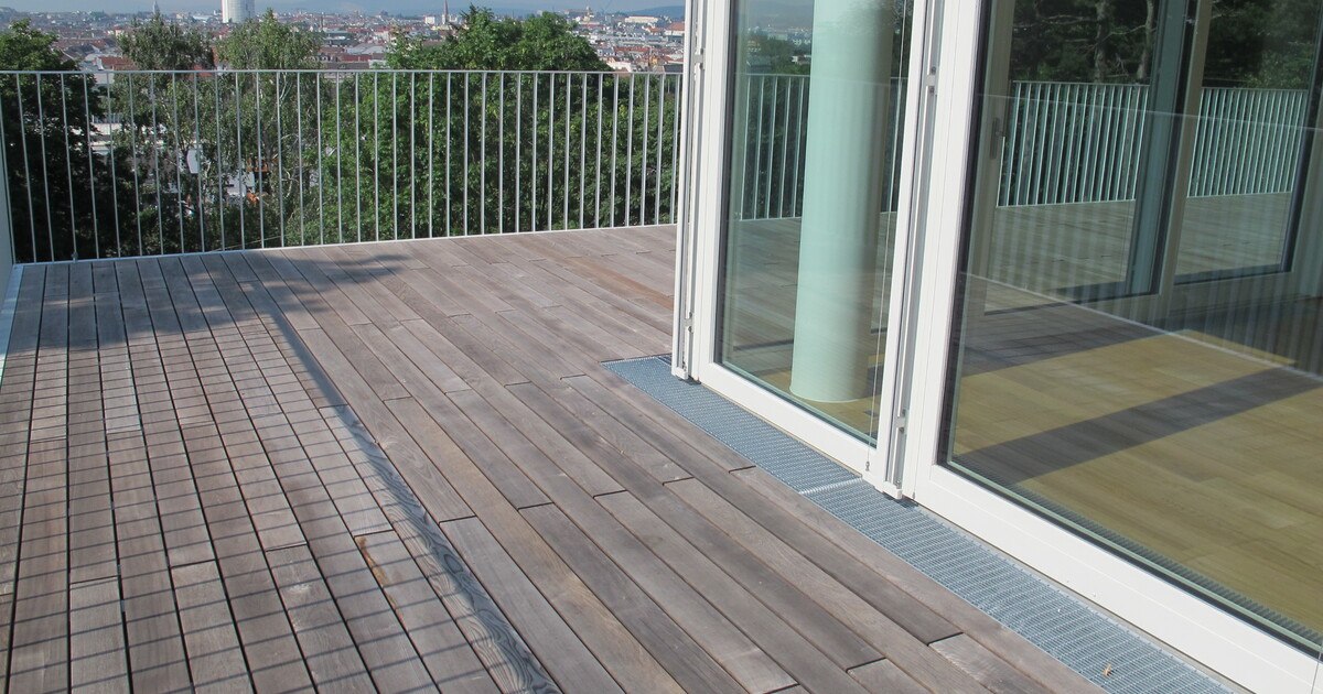 Fachbroschüre „Terrassen aus Holz“