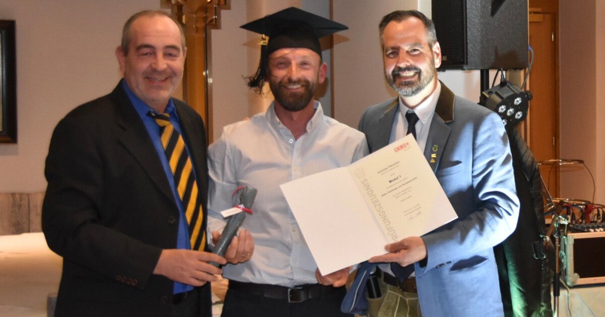 Meisterprüfung mit großer Feier