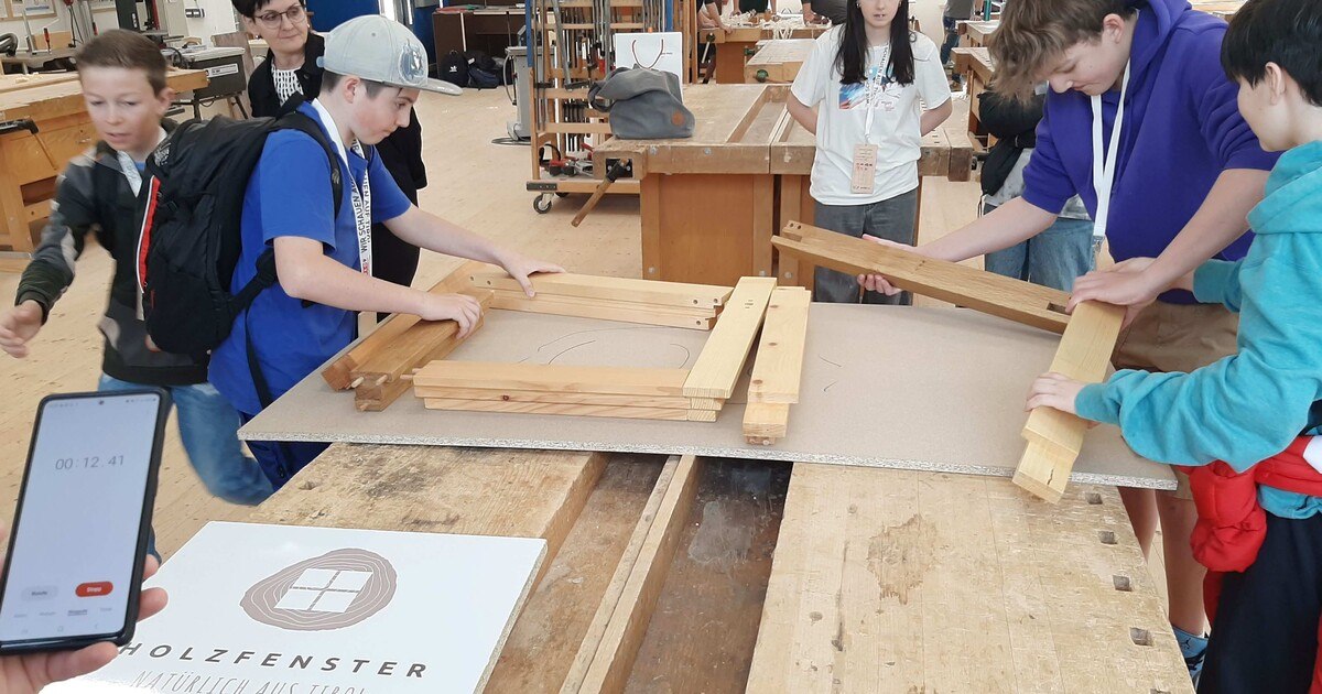 Tiroler Mittelschulen im „Holzfieber“