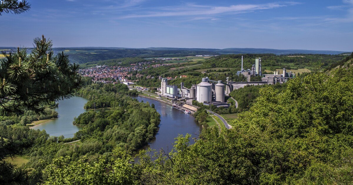 Zementwerk sagt CO2 den Kampf an