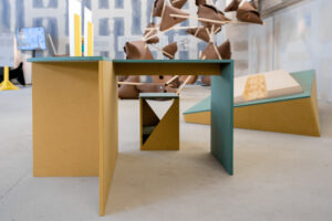 Sehr inspirierend und wertvoll für das Projekt war die Zusammenarbeitmit einem langjährigen Freund, dem bildenden Künstler Florian Appelt. Er hat zwei Arbeiten zur Erstpräsentation in Wien beigesteuert, eine davon sogar extra angefertigt. | © eSeLat / Joanna Pianka