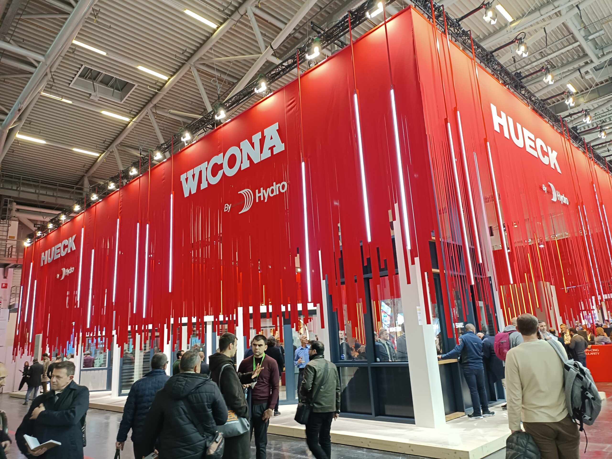 Kompetenzen von Wicona und Hueck gebündelt