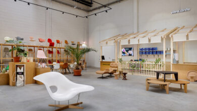 Mit den Circle Stores ermöglicht der Schweizer Möbelhersteller Vitra seinen Produkten ein zweites Leben und setzt damit nachhaltiges Wirtschaften in die Praxis um. Nach Amsterdam, Brüssel und Frankfurt gibt es mit Weil am Rhein auch eine ganz zentrale Anlaufstelle. © Vitra