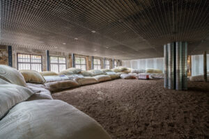 Der von Andrea Faraguna kuratierte Pavillon „Heatwave“ Foto: Andrea   Avezzù Courtesy :   La   Biennale   di   Venezia