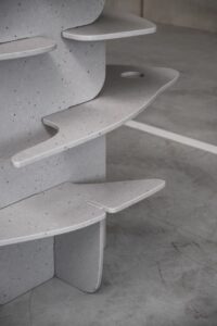 Miraculum nennt Emir Ramovic das skulpturale Regal aus Silestone © MW-Architekturfotografie für Cosentino