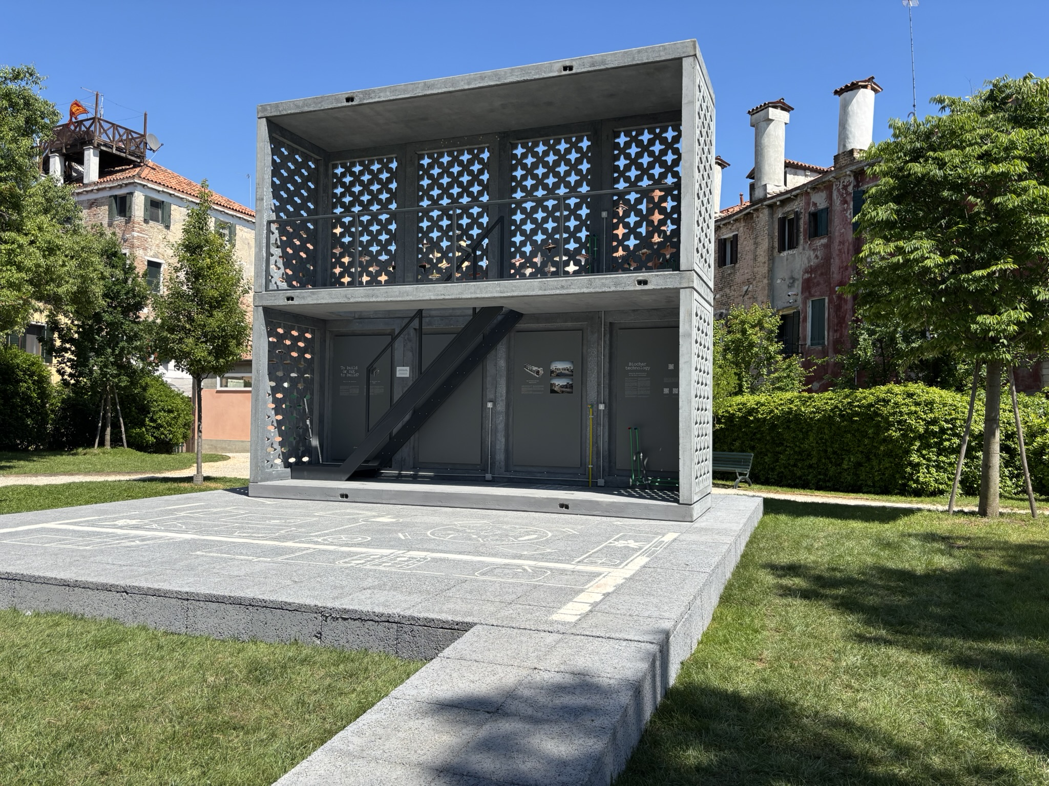 CO₂-speichernde Betontechnologie