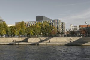 Ein modulares Bürogebäude für den Bundestag „Luisenblock“ © Landesbeirat Holz Berlin-Brandenburg