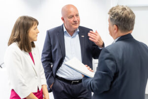 Bosch-Österreich-Chef Helmut Weinwurm im Gespräch mit Journalisten.Copyright: Bosch-Apa-Fotoservice Juhasz