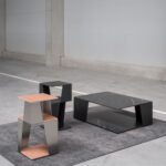 Kerstin Pfleger und Peter Paul hart von Studio re.d nutzen Dekton Somnia und Umber, um minimalistisch-elegante Coffee Tables herzustellen. © MW-Architekturfotografie für Cosentino