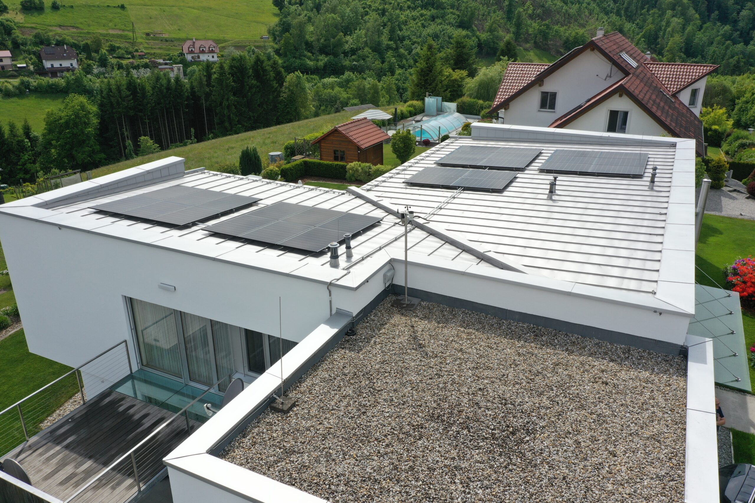 Rollnahtgeschweißte Edelstahldächer aus Oberösterreich