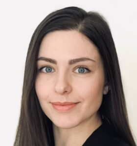 Natalia Cuénez, Produktmanagement