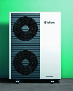 Die aroTHERM plus von Vaillant – ein Allrounder für Neubau und Sanierung mit natürlichem Kältemittel.