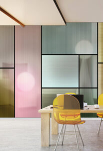 Gelungenes Täuschungsmanöver: Tapete „Artemide“ von Wallpepper aus Zellulose und Agaven.© Wallpepper