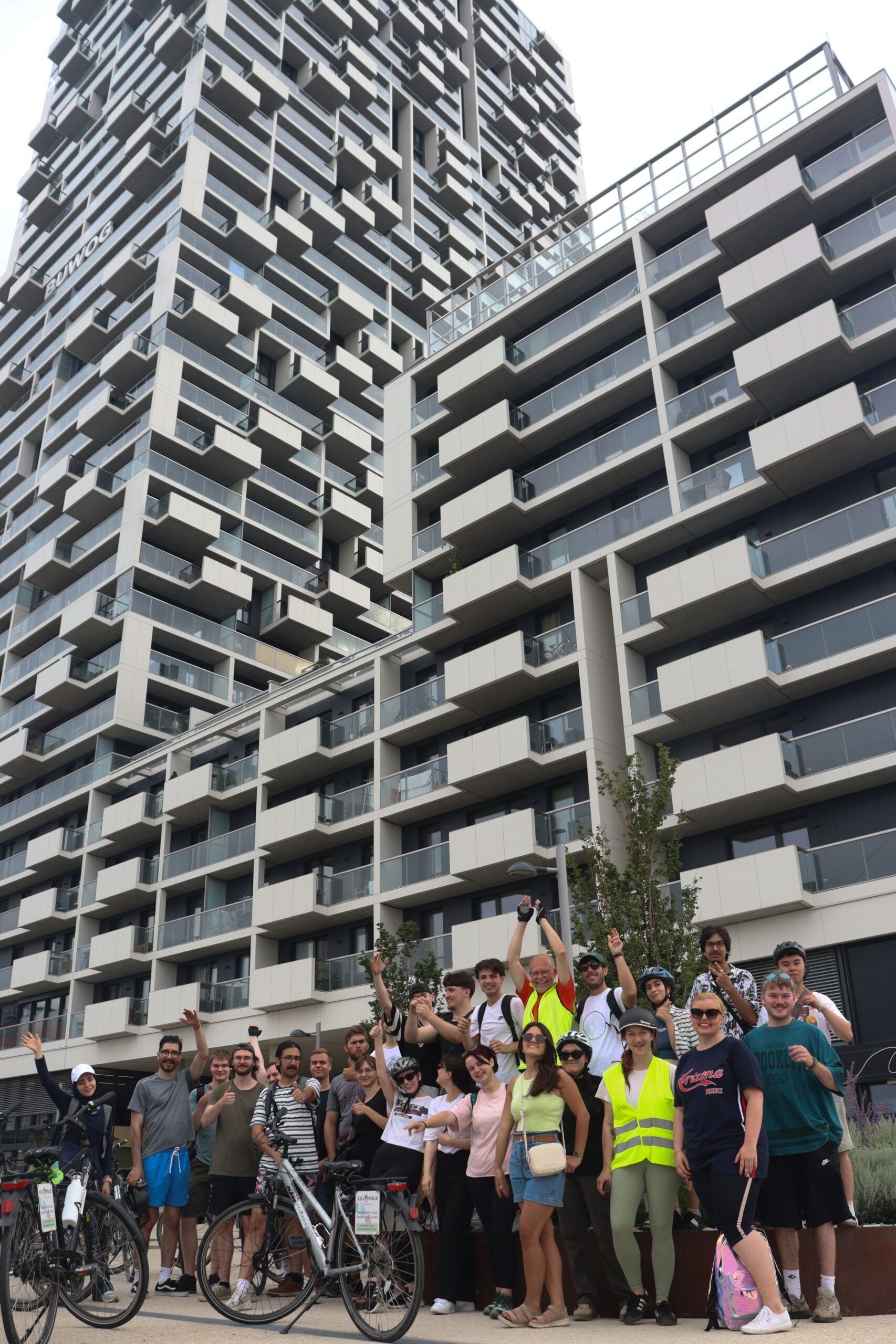 Gemeinsam mit der Green.Buildings.Solutions. Sommer Uni beim MARINA TOWER