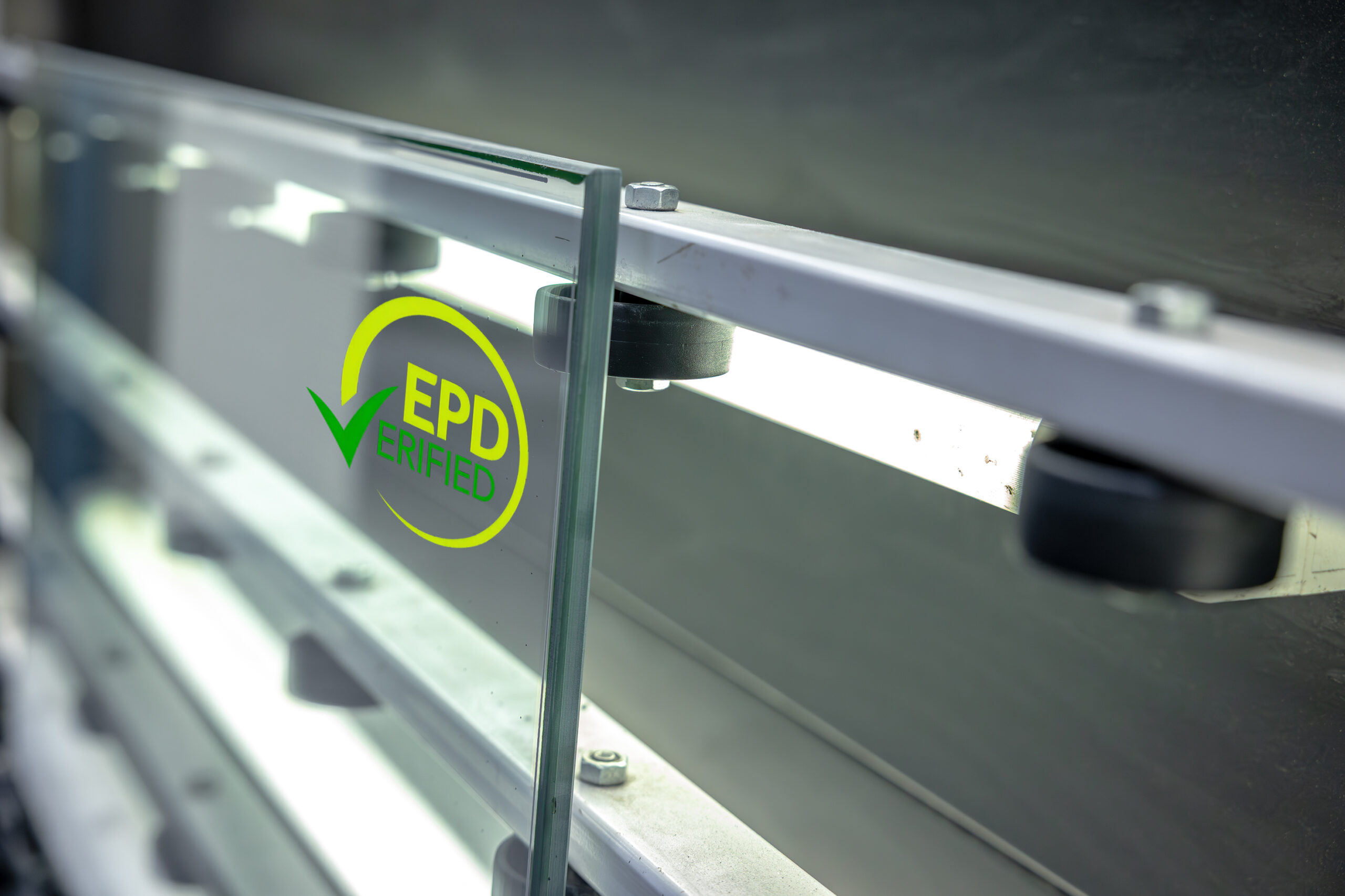 Erstes Vakuum-Isolierglas mit Umweltproduktdeklaration