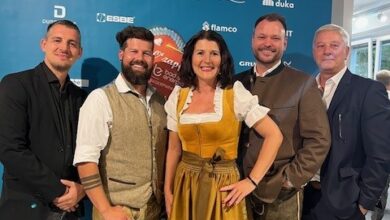 Feierliche Eröffnung (v.l.): Christopher Fischer, Bad & Energie Leitung, Peter Todoroff, Schauraumleitung Wals, Erika Hochrieser, Vorständin, Florian Bouchal, Vorstand Haustechnik, Peter Schenk, Leiter Vertriebsinfrastruktur. Copyright: Frauenthal Handel Gruppe