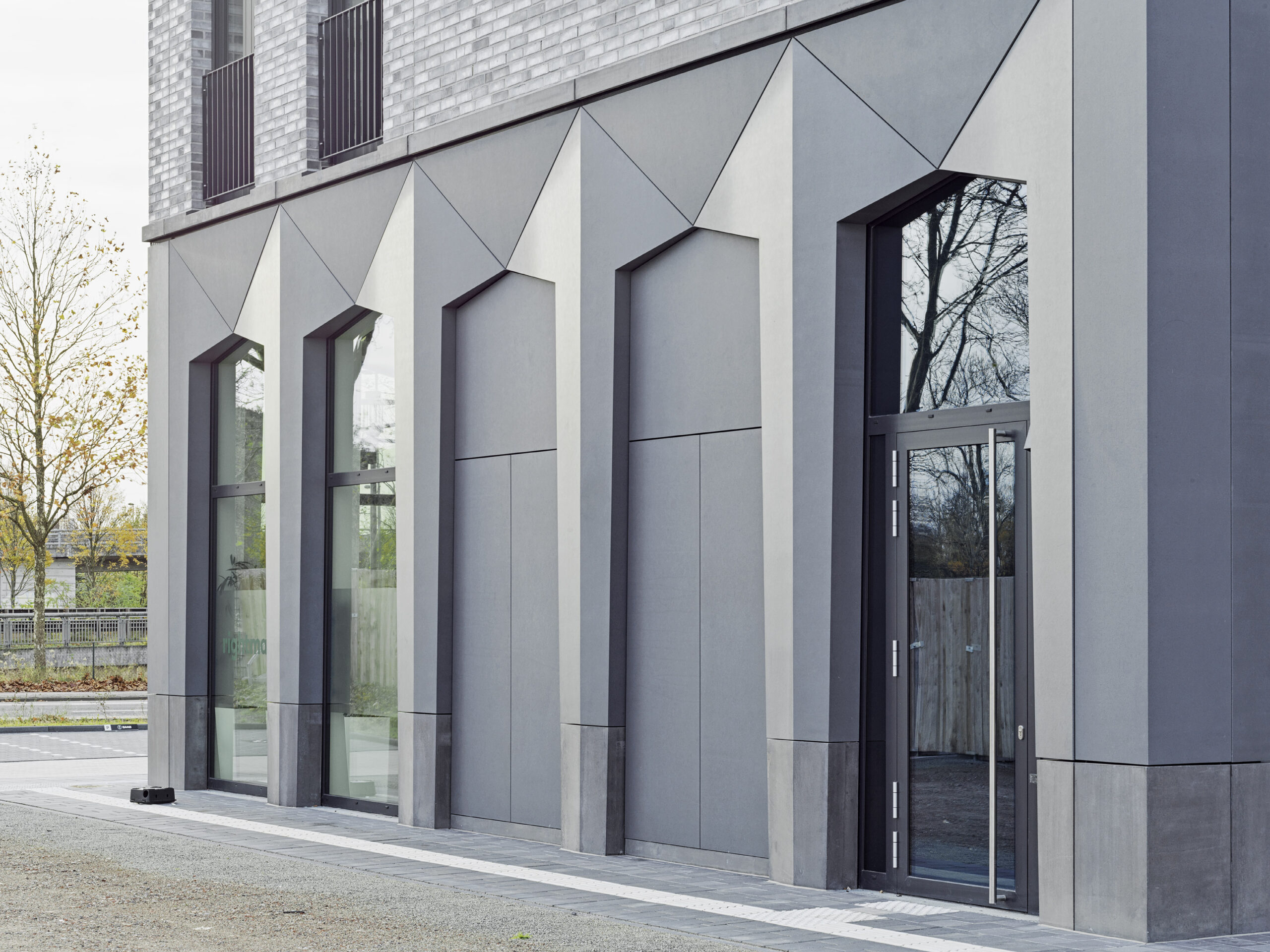 Die Fassade als Brücke im Stadtbild